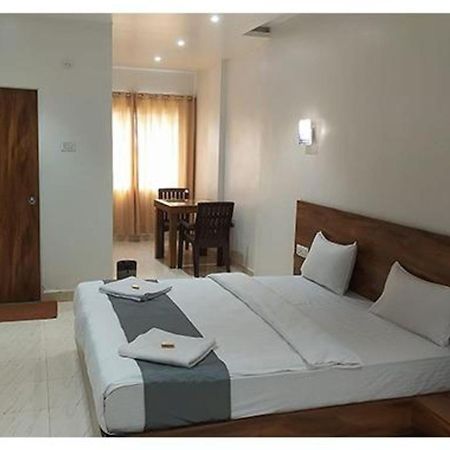 Fabhotel Omkar Pride ปูเน่ ภายนอก รูปภาพ