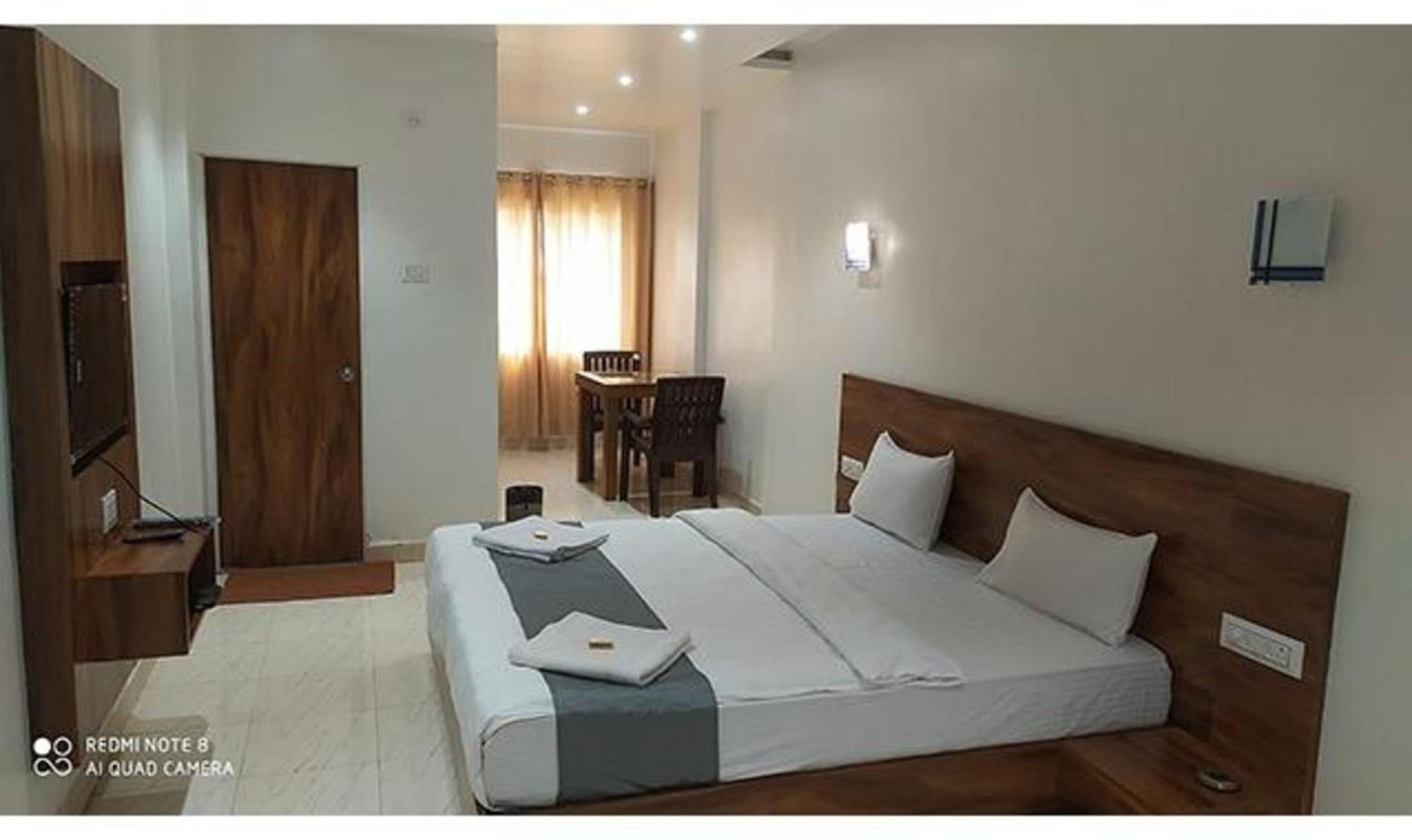 Fabhotel Omkar Pride ปูเน่ ภายนอก รูปภาพ