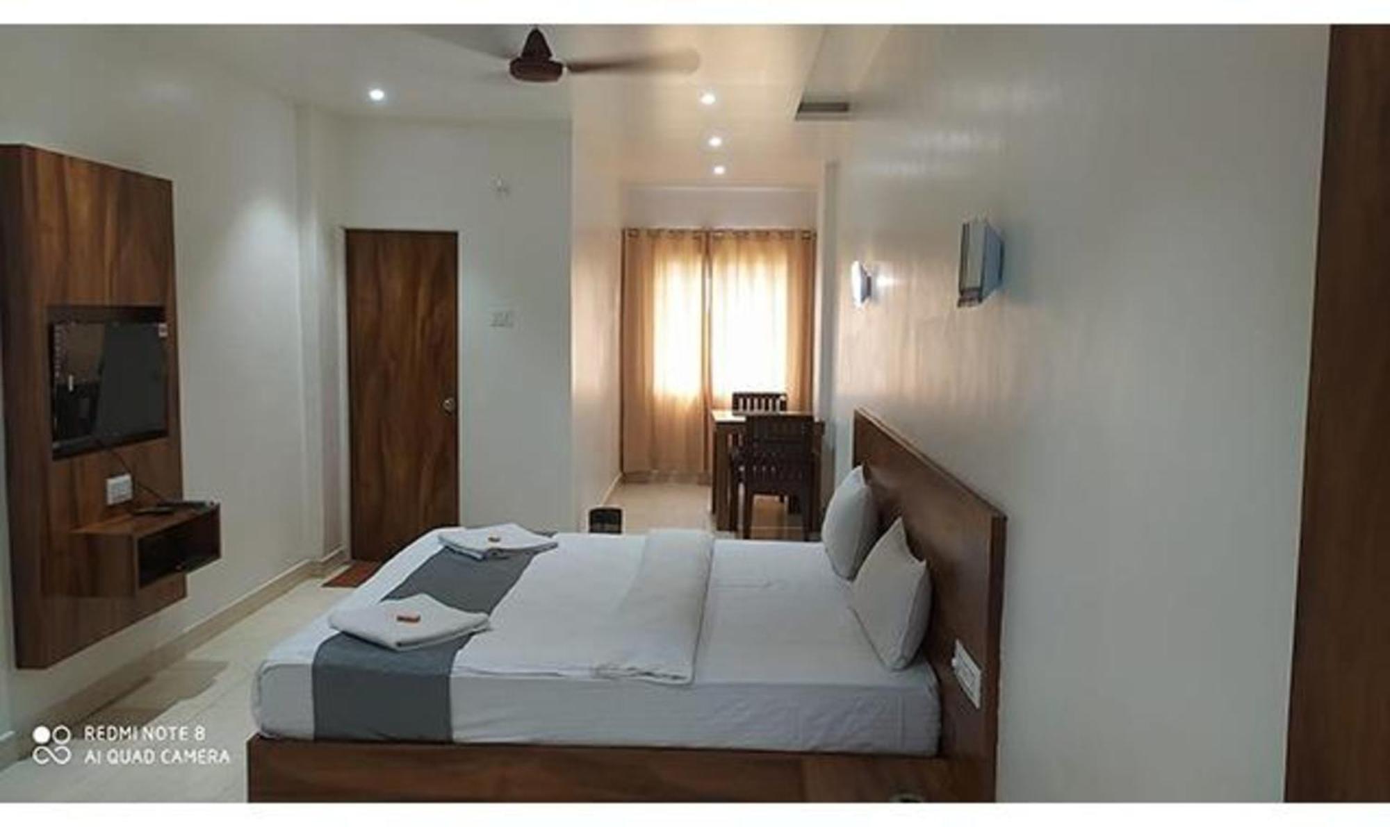 Fabhotel Omkar Pride ปูเน่ ภายนอก รูปภาพ
